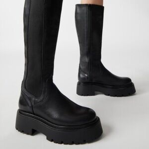 Steve Madden Rex Lug Sole Boot